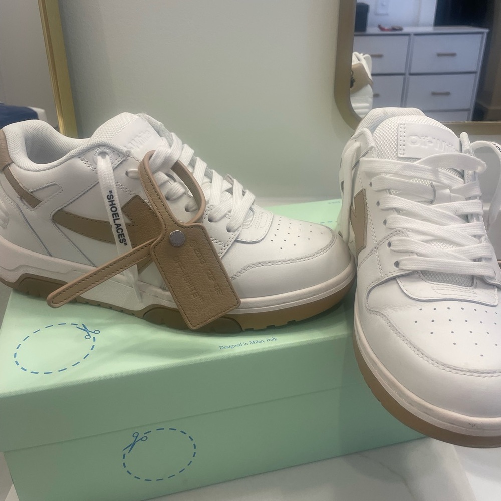 Off-White White and Tan Sneakers - Picture 2 of 3